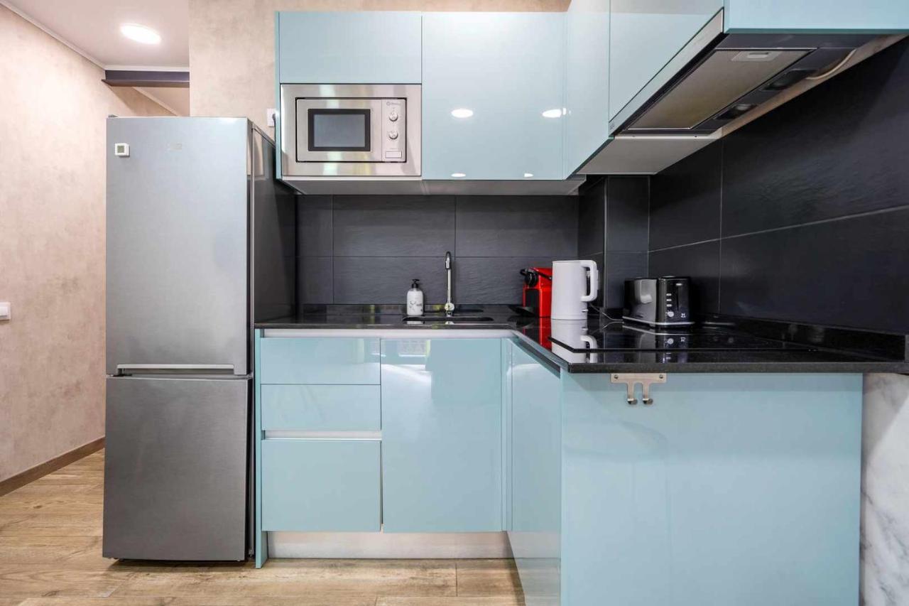 Apartments Lilia Реус Стая снимка
