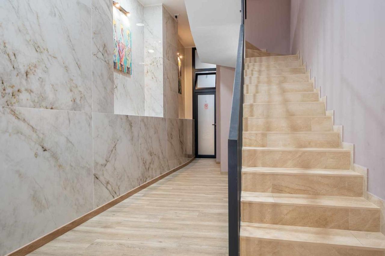 Apartments Lilia Реус Стая снимка