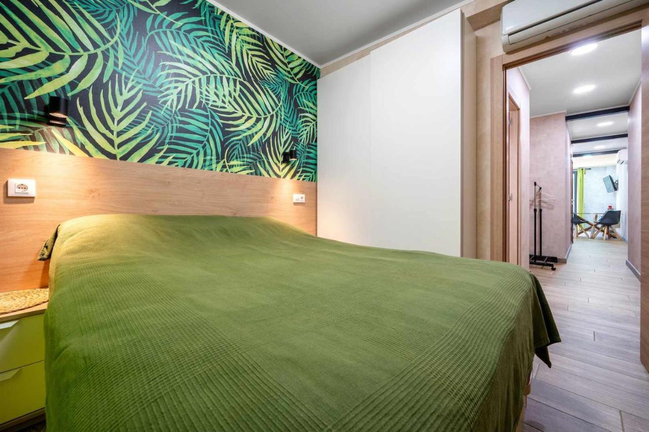 Apartments Lilia Реус Стая снимка