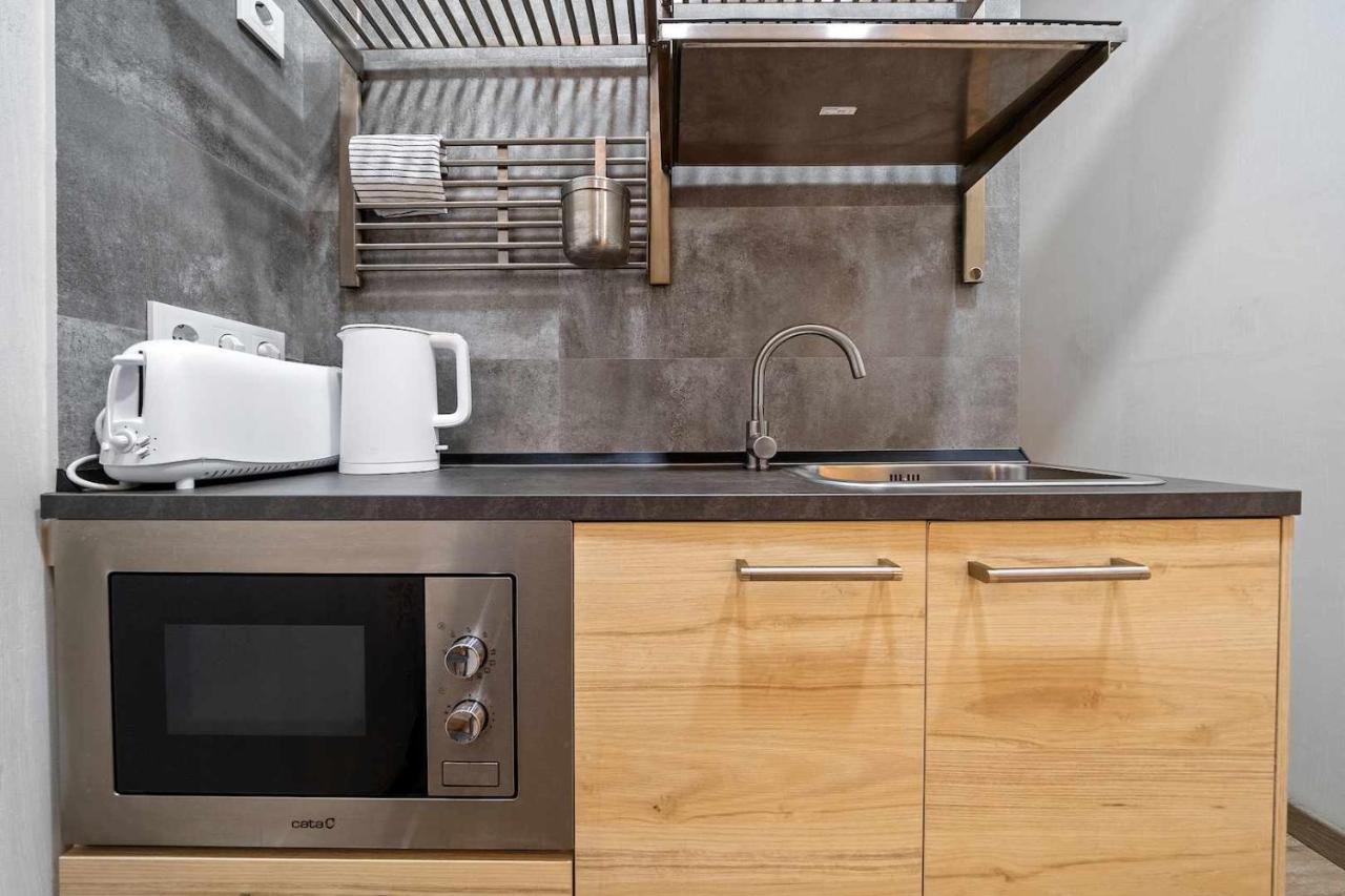 Apartments Lilia Реус Стая снимка