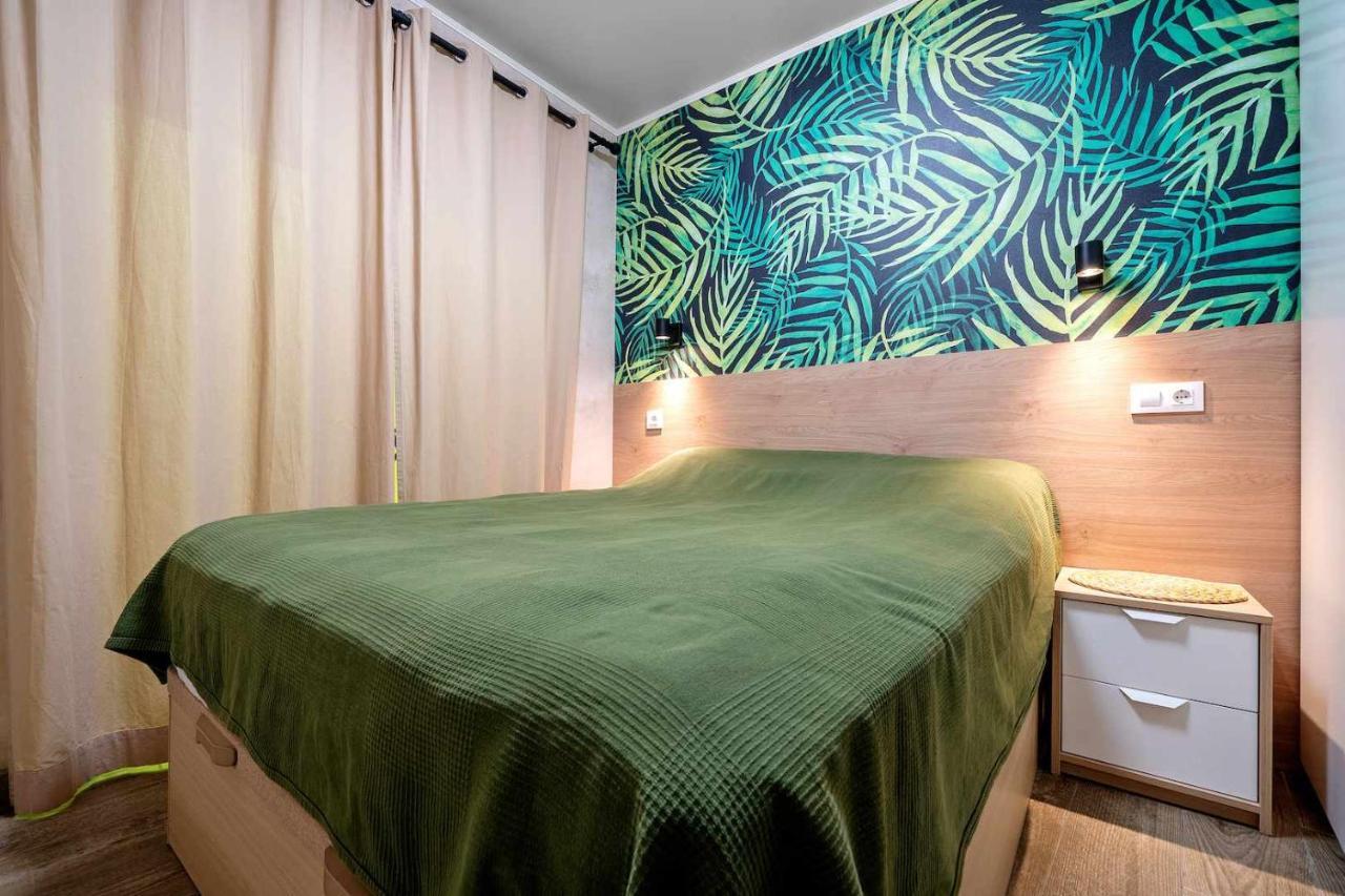 Apartments Lilia Реус Стая снимка